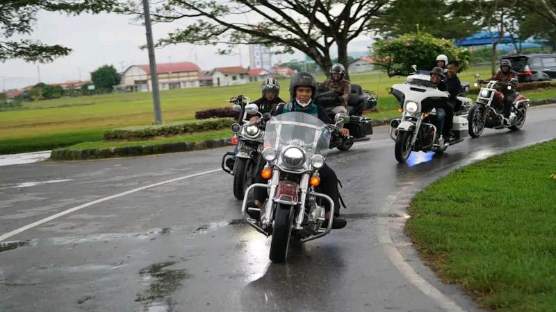 Hajat Terkabulkan Untuk Sultra, Ruksamin Naik Harley Davidson Bersama Ustadz Abdul Somad