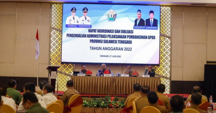 Penyerapan APBD Sultra Rendah, Gubernur Tegaskan Kepala OPD Harus Aktif