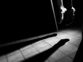 Diduga Stres, Seorang Pria di Kendari Tewas Gantung Diri