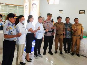 Berburu Sembako Murah, Warga Konawe Padati Pasar Murah Kadin