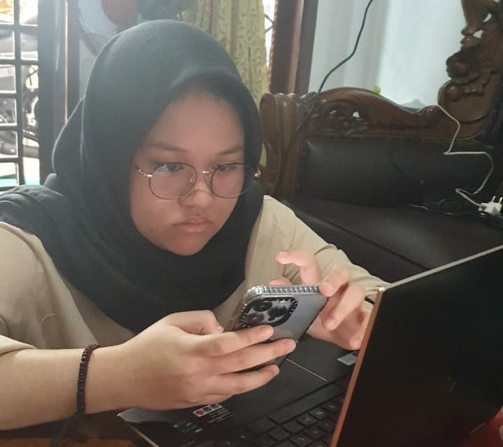 Bersaing 8.106 Pendaftar, Putri Asal Konut Ini Lolos di Fakultas Kedokteran UI, Impiannya Mengharukan