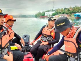 Kapal Pemancing Tenggelam Dihantam Ombak di Teluk Kendari, 2 Orang Selamat dan 1 Orang Hilang
