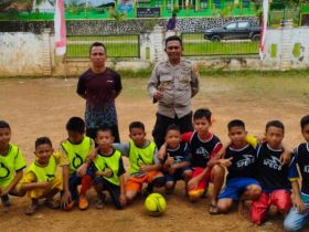 Anggota Polres Konut Dan Masyarakat Wanggudu Kerjasama Gelar Ivent Futsal Usia Dini