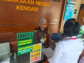 Polresta Kendari Serahkan Berkas Perkara Dugaan Kekerasan Seksual Prof B ke Kejari
