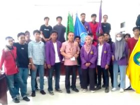 Temui Mahasiswa, Rusdianto Pastikan DPRD Konawe Tolak Kenaikan Harga BBM