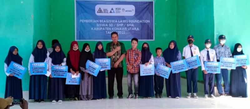 Dorong Semangat Belajar Siswa, PT LAM dan KSO MTT Salurkan Beasiswa Pendidikan Kepada Pelajar Lingkar Tambang