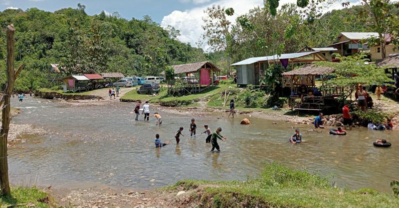 Permandian Sungai Boro Boro, Wisata Alternatif Habiskan Libur Akhir Pekan