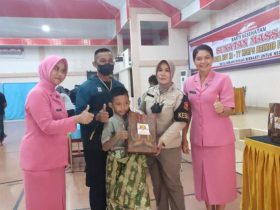 77 Anak Ikut Sunatan Massal Gratis Sat Brimob Polda Sultra