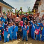 Jum'at Berkah, Polsek dan Babinsa Salurkan Sembako untuk Warga Routa
