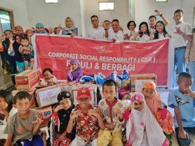 Jelang HUT ke 9, Manajemen Claro Bersama Karyawan Berbagi Sembako di Panti Asuhan Kendari