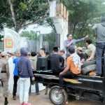 Diduga Hina Gema Mabes, Lurah Asinua Didemo Warganya