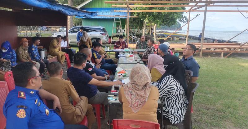 Bersama Kadis Kominfo Dan Sejumlah OPD, Wabup Konut Pimpin Rapat Koordinasi Pemantapan HUT Konut