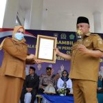 Alokasi PPPK Nakes Terbanyak se Indonesia, Bupati Konawe Dapat Penghargaan Menkes RI