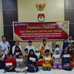 KPU Konawe Berbagi Santunan kepada 25 Anak Yatim dan Warga Tak Mampu