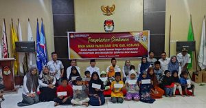KPU Konawe Berbagi Santunan kepada 25 Anak Yatim dan Warga Tak Mampu