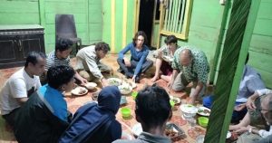 Wisatawan asal Negara Prancis saat mengunjungi wisata-wisata yang ada di Konawe Utara