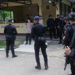 Antisipasi Aksi Teror, Brimob Berjaga di Pintu Masuk dan Keluar Polda Sultra