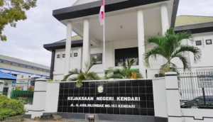 Kejari Kendari Tak Tahan Prof B Karena Sakit, Keluarga Korban Kecewa