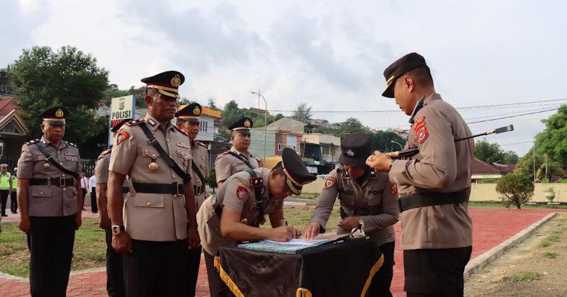 Dua Kasat, Satu Polsek Serta Wakapolres Baubau Berganti