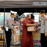 Polri Salurkan Bantuan Kepada Korban Musibah Kebakaran di Kolaka