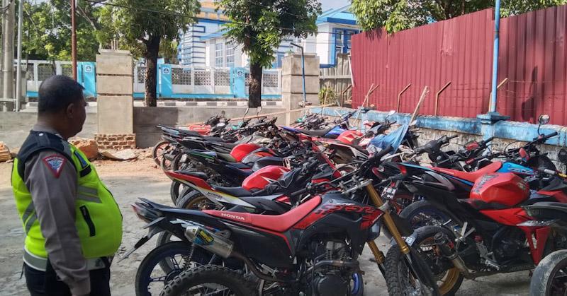 Satlantas Polresta Kendari Amankan 16 Kendaraan Roda Dua Saat Razia Balap Liar