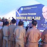 Dialog Bersama Gubernur, Kepsek di Mubar Keluhkan Gaji Guru Honor Dan Akses Internet