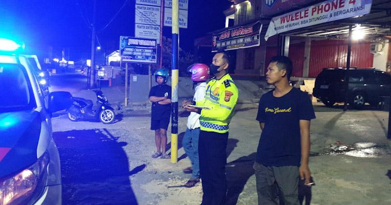 Boncengan Motor, Dua Wanita di Kendari Tabrak Mobil, Satu Tewas