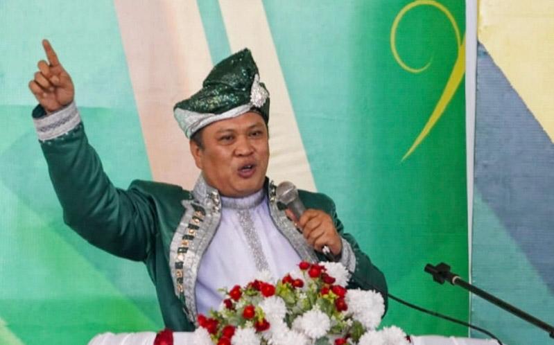 Ketua KSBN Sultra Ruksamin Jadi Tamu Istimewa di Pengukuhan Kerukunan Keluarga Labora Muna