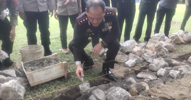 Kapolres Konut Turun Langsung Serap Aspirasi Masyarakat Lembo, Serta Lakukan Peletakan Batu Pertama Pembangunan Pospol 