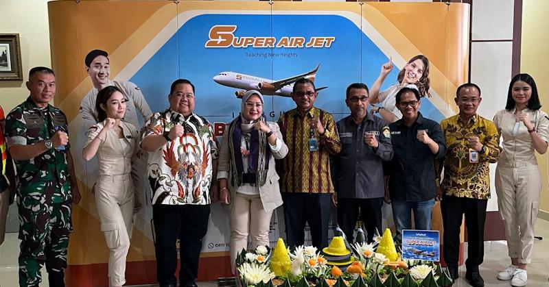 Super Jet Air Resmi Mengudara di Kota Kendari, Kadin Sultra: Flight Penerbangan Lion Group Sultra Akan Semakin Maju