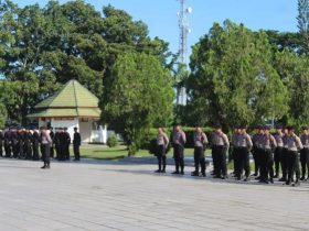 Peringati Hari Bhayangkara Ke-77, Kapolda Sultra Ziara di TMP Watubangga