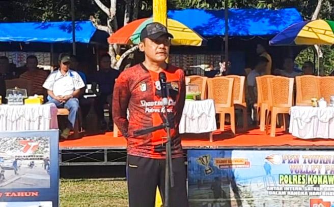 AKBP Priyo Utomo Pimpin Pembukaan Turnament Volly Pantai Kapolres Konut Cup