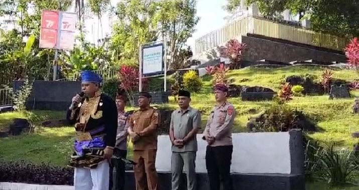 Dalam Rangka HUT Bhayangkara ke-77, Polres Baubau Lakukan Revitalisasi Objek Wisata Religi