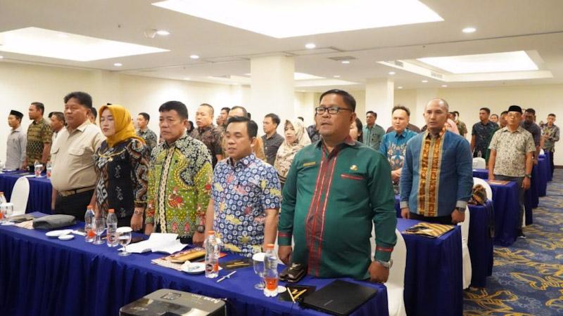 Bupati Konut Harapkan Seminar Raperda Tentang Pajak Dan Retribusi Berikan Hasil Positif