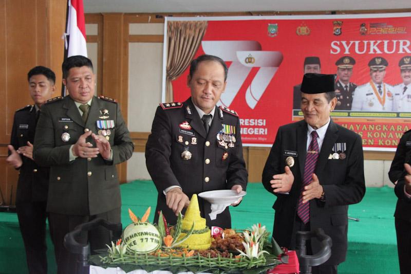 Syukuran Hari Bhayangkara, Wabup Konut Apresiasi Inovasi AKBP Priyo Utomo Melakukan Berbagai Kegiatan Kemanusiaan