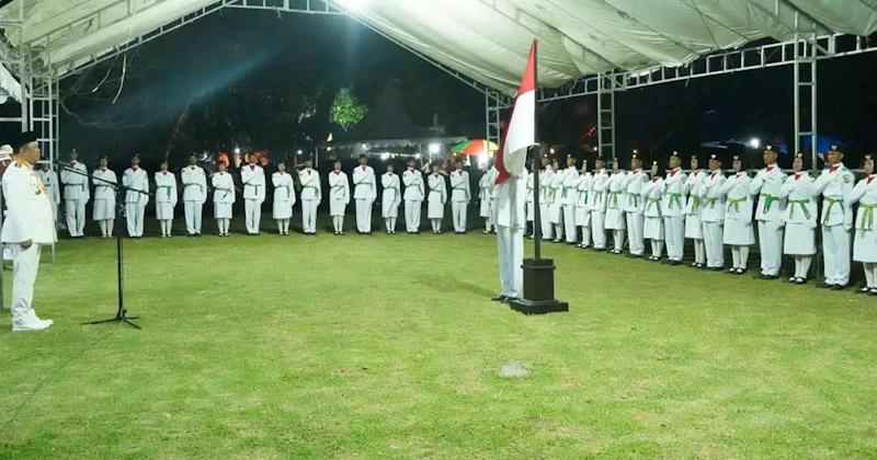 Bertempat di Pantai Taipa, Bupati Konut Resmi Kukuhkan Anggota Paskibraka
