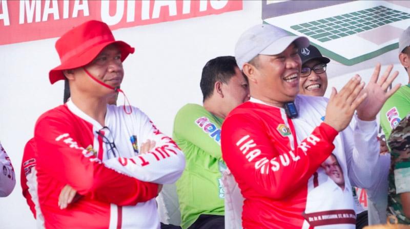 Bakti Sosial di HUT RI ke 78, IKA UMI Sultra Gelar Pemeriksaan Mata Dan Pembagian 2.500 Kacamata Gratis