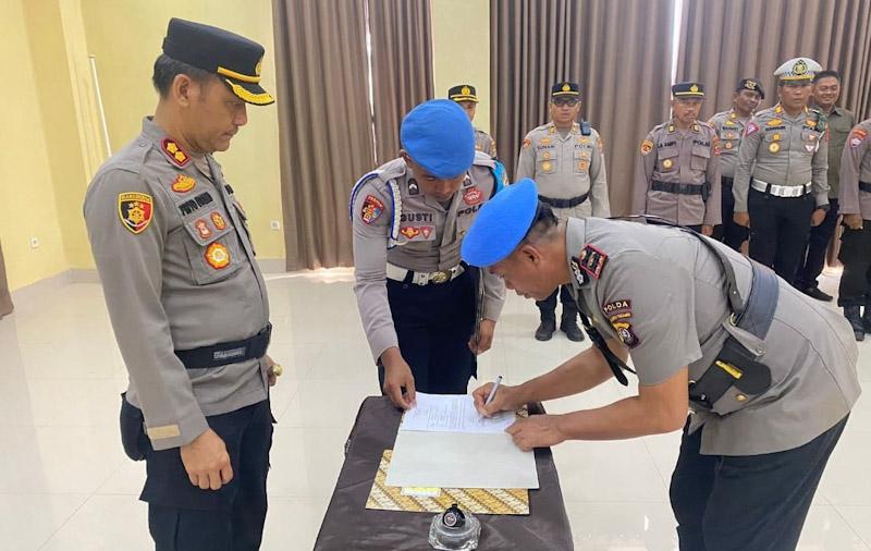 Kapolres Konut Pimpin Sertijab Kasi Propam