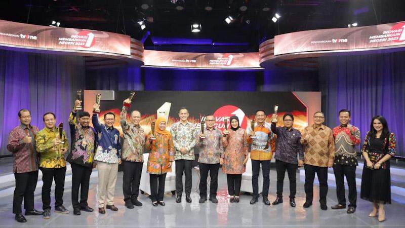 Lagi, Bupati Konut Raih Penghargaan, Sukses Bawa Konut Jadi Daerah Pelopor Pengembangan SDM Pendidikan