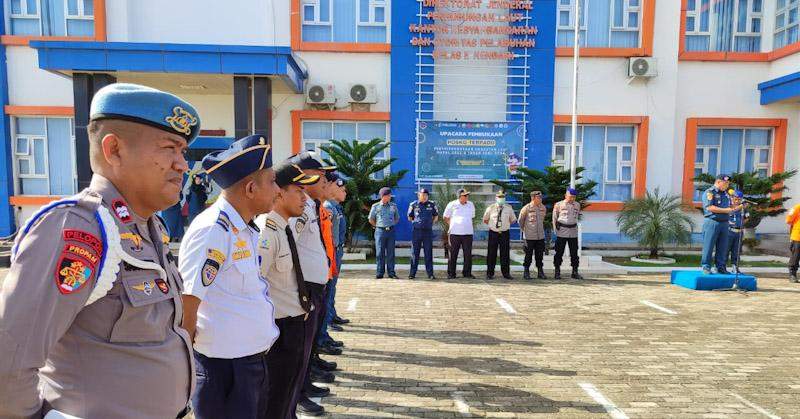 Buka Posko Terpadu Jelang Nataru, KSOP Kendari Pastikan Transportasi Aman dan Nyaman