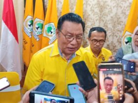 Golkar Serahkan Rekom B1-KWK kepada 17 Balon Kepala Daerah se-Sultra, Hery Asiku: Terget Menang Pilkada 2024