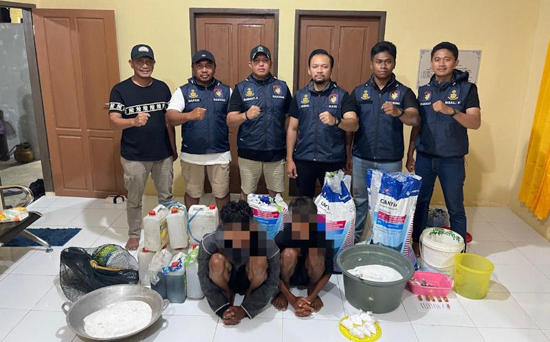 Dua Nelayan Peracik Handak Asal Kolaka Ditangkap Subdit Gakkum Ditpolairud Polda Sultra, Satu Dalam Pencarian