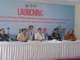 Menteri Kesehatan RI Budi Gunadi Sadikin Kuker di Rumah Sakit Jantung Oputa Yi Koo Kendari