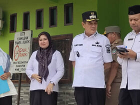 Wabup Konut Tegur Kadis PPPA Saat Sidak Gara-gara Jalan Masuk Kantor Rusak