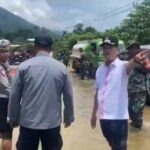 Wabup Konut Pimpin Tim Gabungan Atasi Kemacetan di Jalan Penghubung Sultra dan Sulteng Akibat Banjir di Sabandete