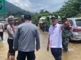 Wabup Konut Pimpin Tim Gabungan Atasi Kemacetan di Jalan Penghubung Sultra dan Sulteng Akibat Banjir di Sabandete