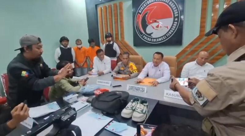 Polda Sultra Tangkap Dua Kurir Narkoba Lintas Daerah, Barang Bukti Hampir 1,2 Kg Sabu