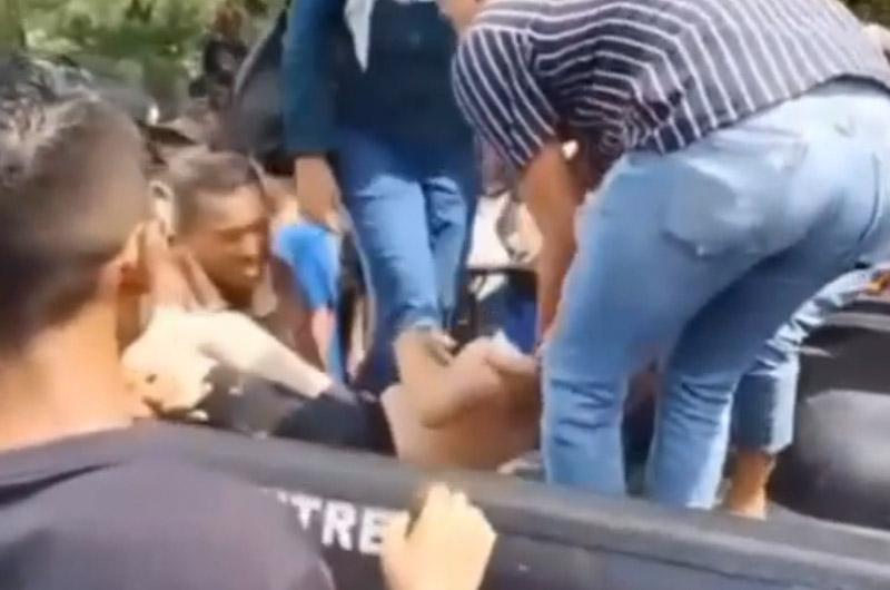 Jet Ski Bertabrakan di Pantai Mutiara, Seorang Pria Dilarikan di Rumah Sakit Usai Tak Sadarkan Diri