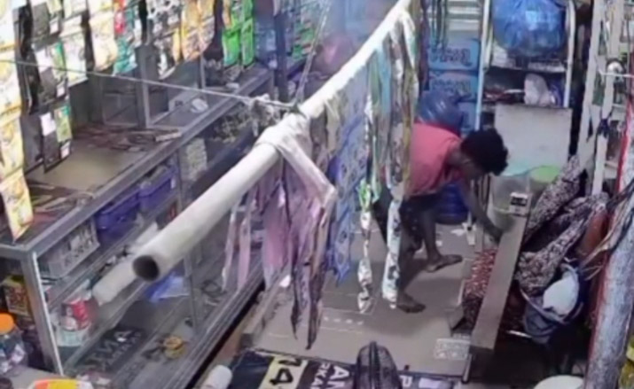 Kios di Mandonga Dibobol Maling Saat Pemiliknya Mudik, Uang dan Sembako Ludes Digondol
