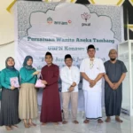 Memperingati HUT Persatuan Wanita Aneka Tambang Ke-25, PT ANTAM dan PWAT Gelar Bakti Sosial Bantuan Rumah Ibadah Hinggan Santunan Ke Pengurus Mesjid Dan Anak-Anak TPQ